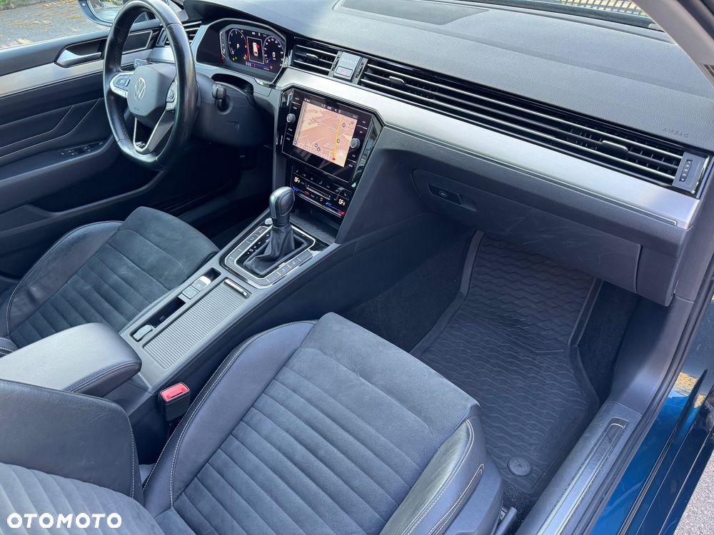 Volkswagen Passat Variant 2.0 TDI EVO Elegance DSG - 33