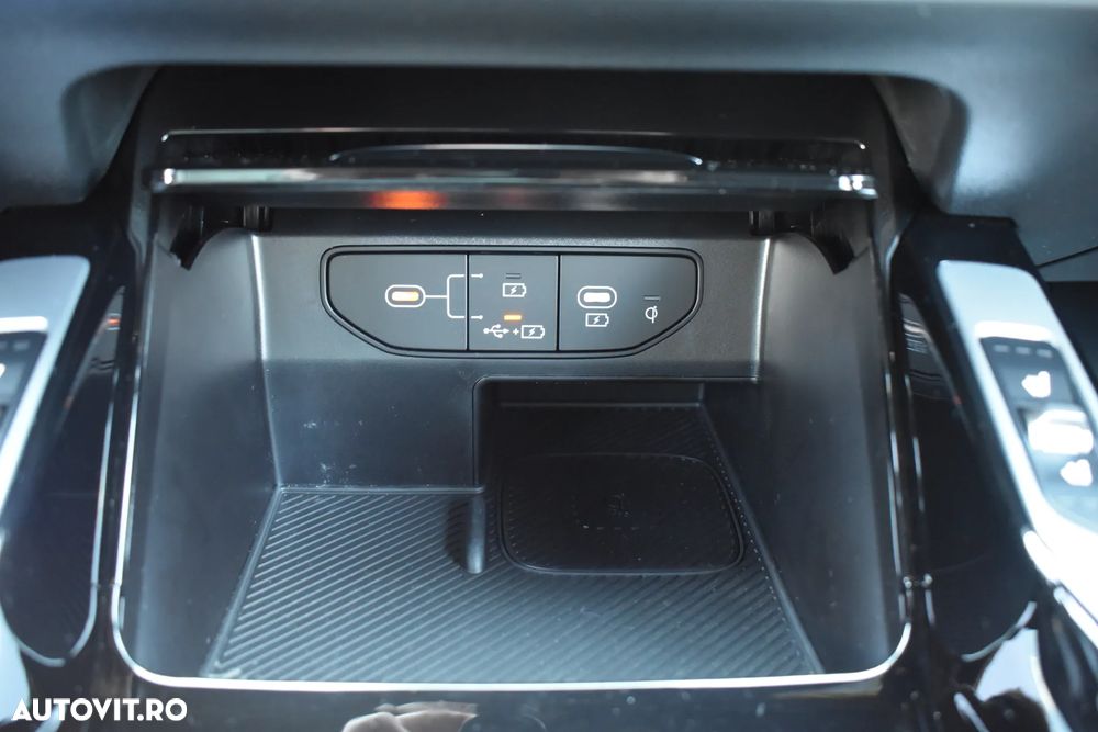 Kia Sorento 1.6 T-GDI HEV 6AT 4x4 7P Premium+ - 19