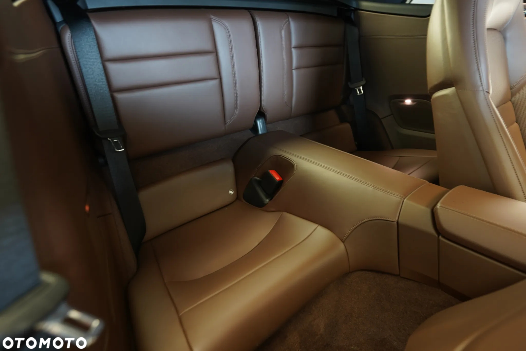 Porsche 911 Carrera Cabrio - 18