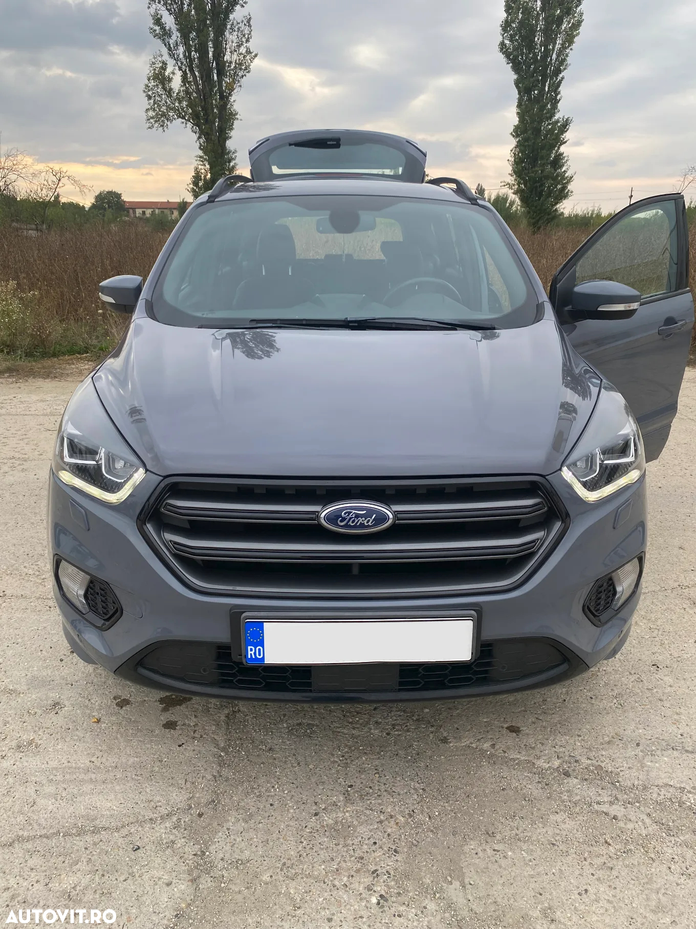 Ford Kuga - 11