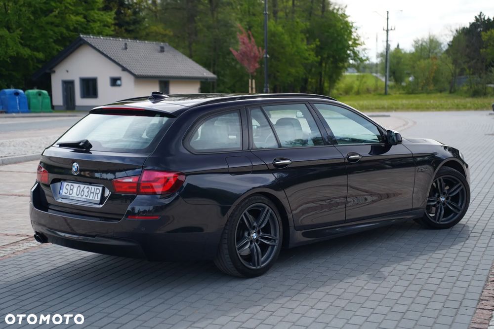 BMW Seria 5 528i Sport-Aut - 13
