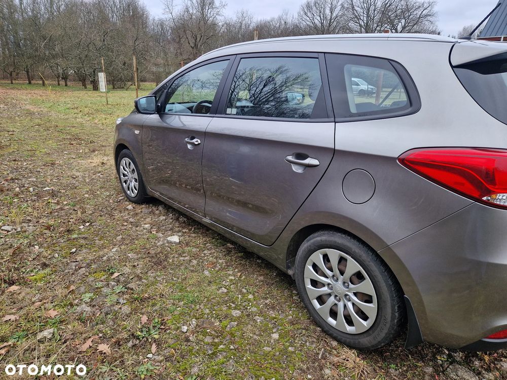 Kia Carens 1.6 GDI M EU6 - 4