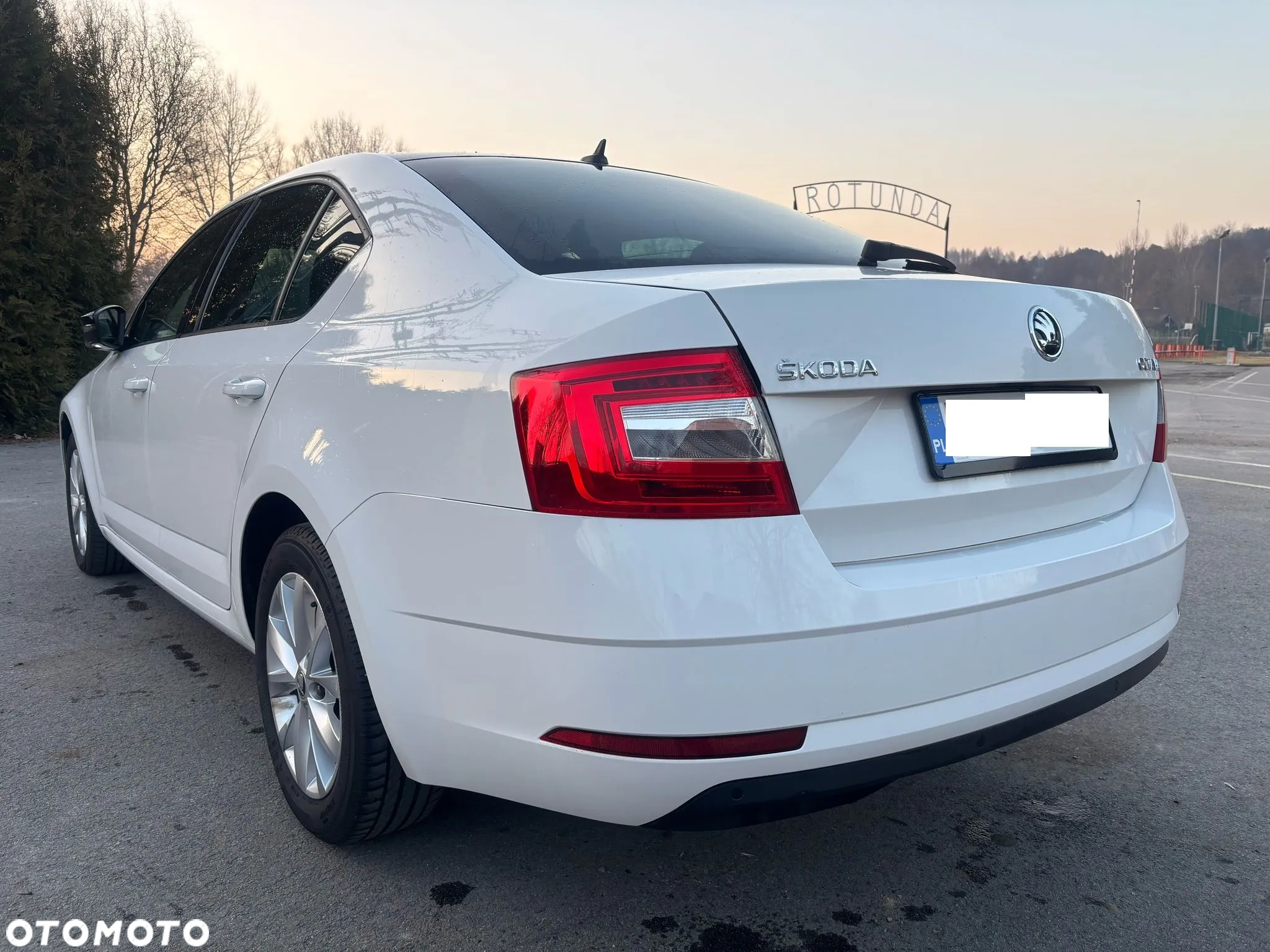 Skoda Octavia 2.0 TDI L&K DSG - 18