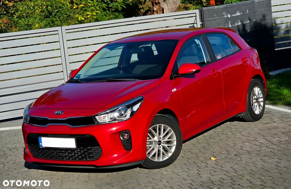 Kia Rio 1.2 L - 2