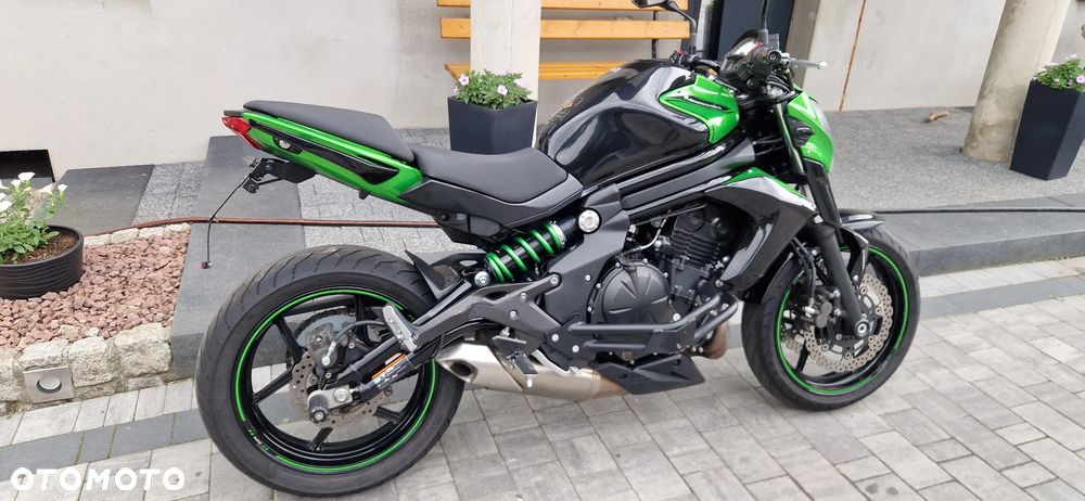 Kawasaki ER - 8