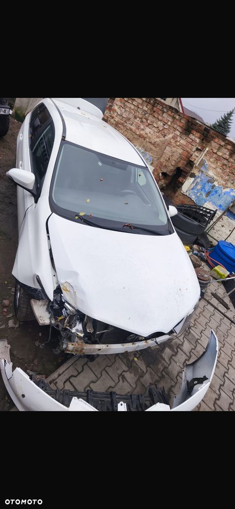 Toyota Auris 1.4 D-4D Active - 5