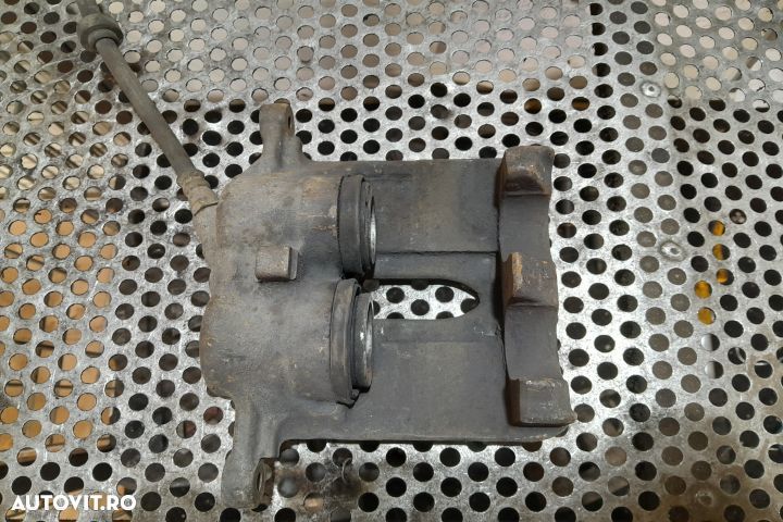 Etrier fata dreapta Renault Trafic 2 [2001 - 2006] Minivan 1.9 dCi MT - 3