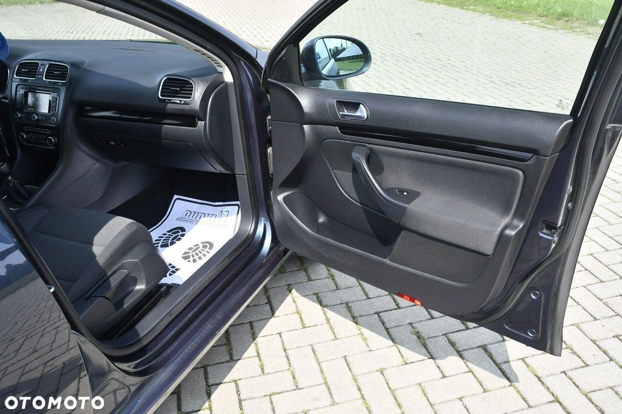 Volkswagen Golf - 26