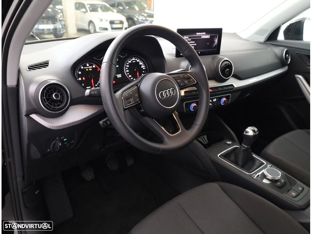 Audi Q2 30 TFSI Advanced — fotografia 9