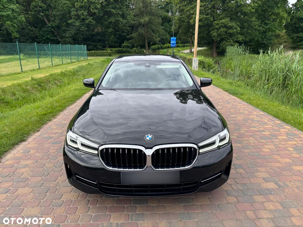 BMW Seria 5 530i xDrive Luxury Line sport - 3