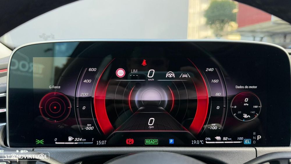 Mercedes-Benz E 300 e Avantgarde - 39