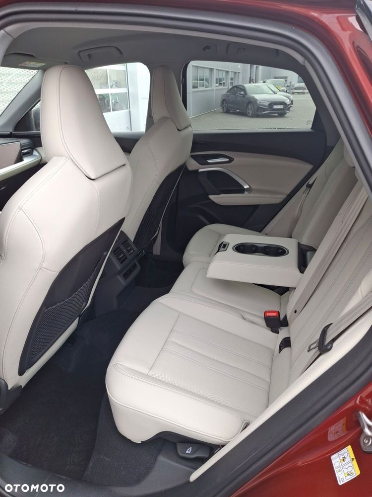 Audi Q5 Sportback - 14