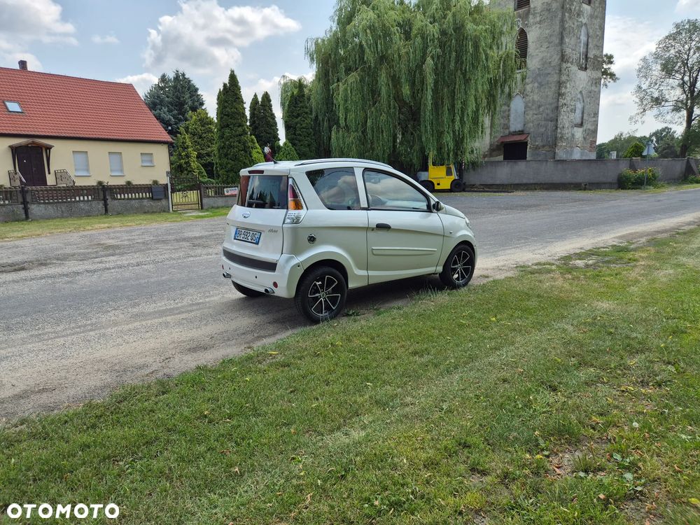 Microcar M.GO - 16