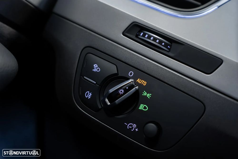 Audi Q7 3.0 TDI quattro tiptronic 7L - 26