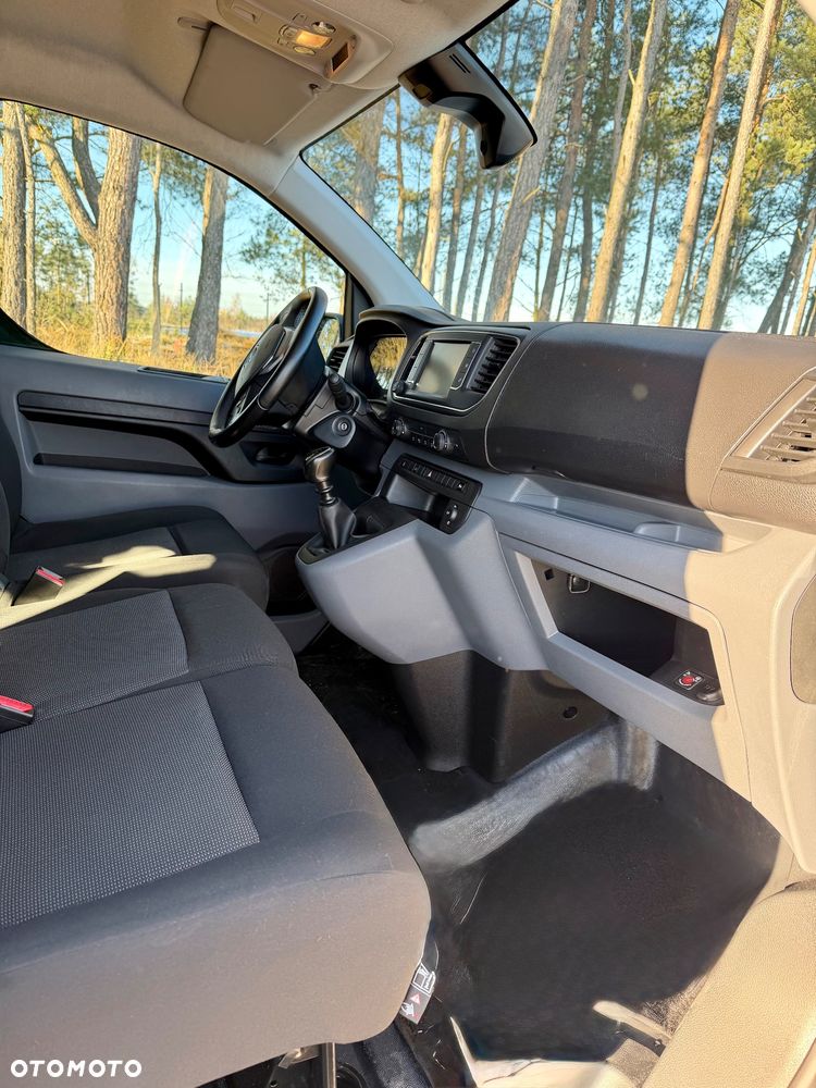 Opel Vivaro - 25