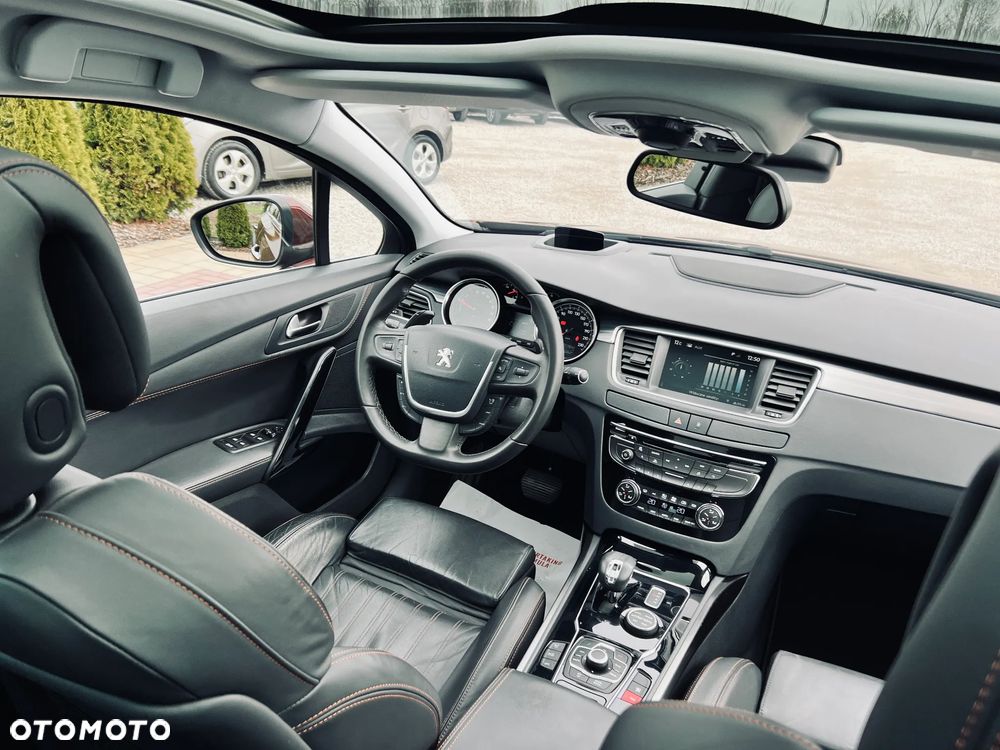 Peugeot 508 RXH Hybrid4 - 25