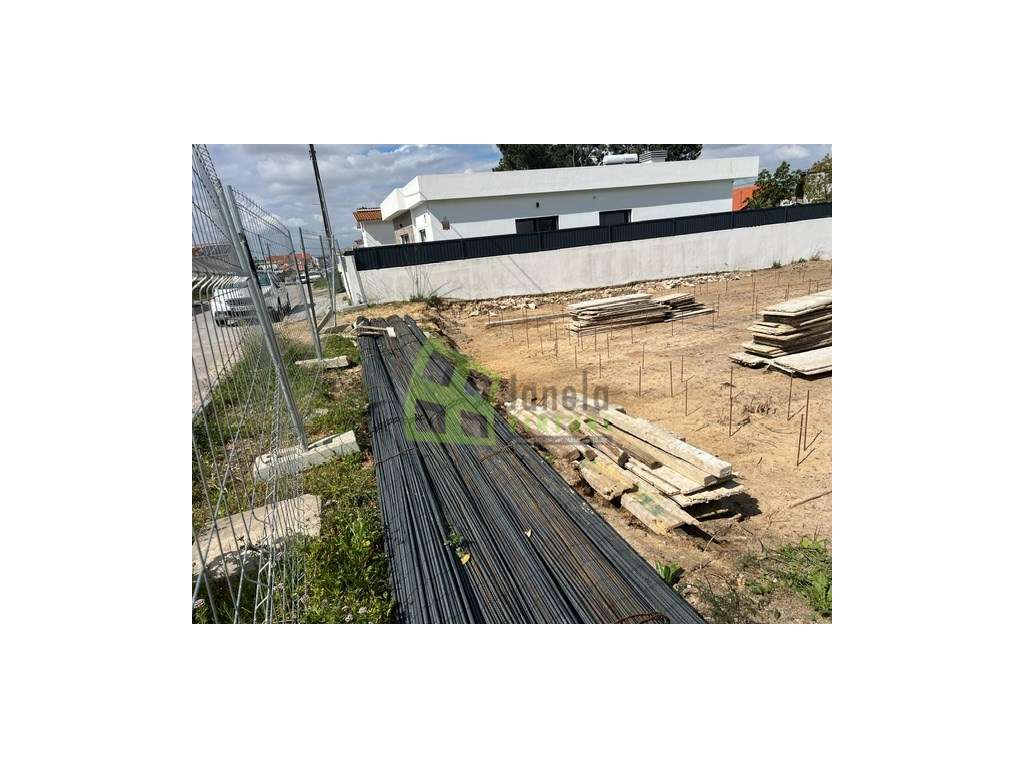 Moradia Isolada Térrea T3 com Piscina - Fernão Ferro - Grande imagem: 5/8