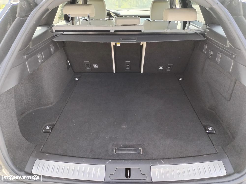 Land Rover Range Rover Velar 2.0 D R-Dynamic S - 17