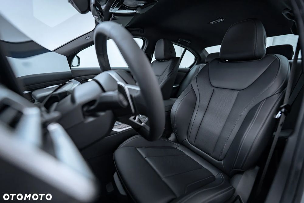 BMW Seria 3 318i M Sport - 36