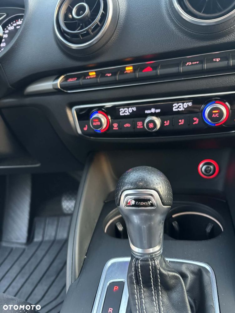 Audi A3 Sportback 2.0 TDI (clean diesel) quattro S tronic S line Sportpaket - 25