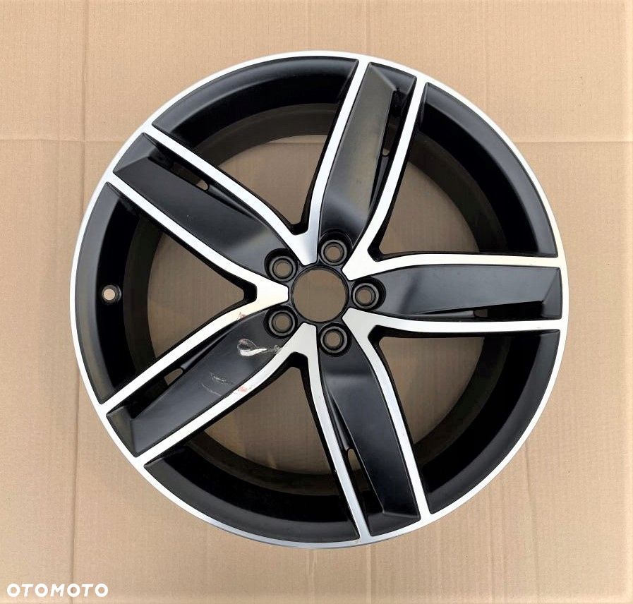 FELGA AUDI A1 7,5J 18 ET37,5 8XA601025J