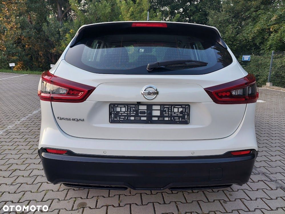 Nissan Qashqai 1.3 DIG-T N-WAY - 20