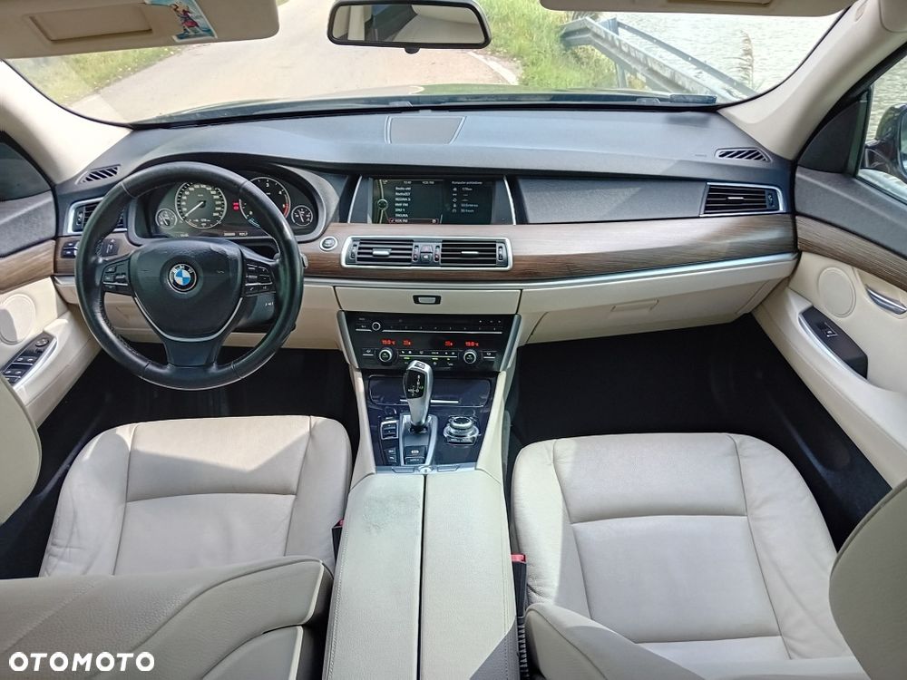 BMW 5GT - 6