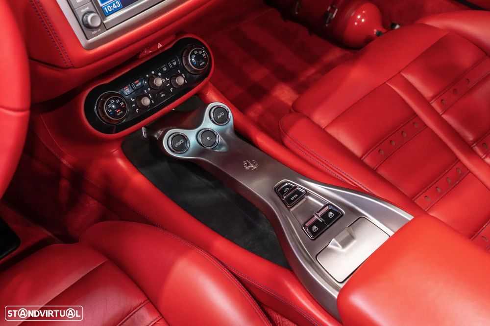 Ferrari California F1 - 18