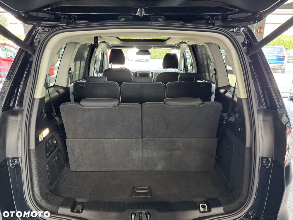 Ford Galaxy - 16