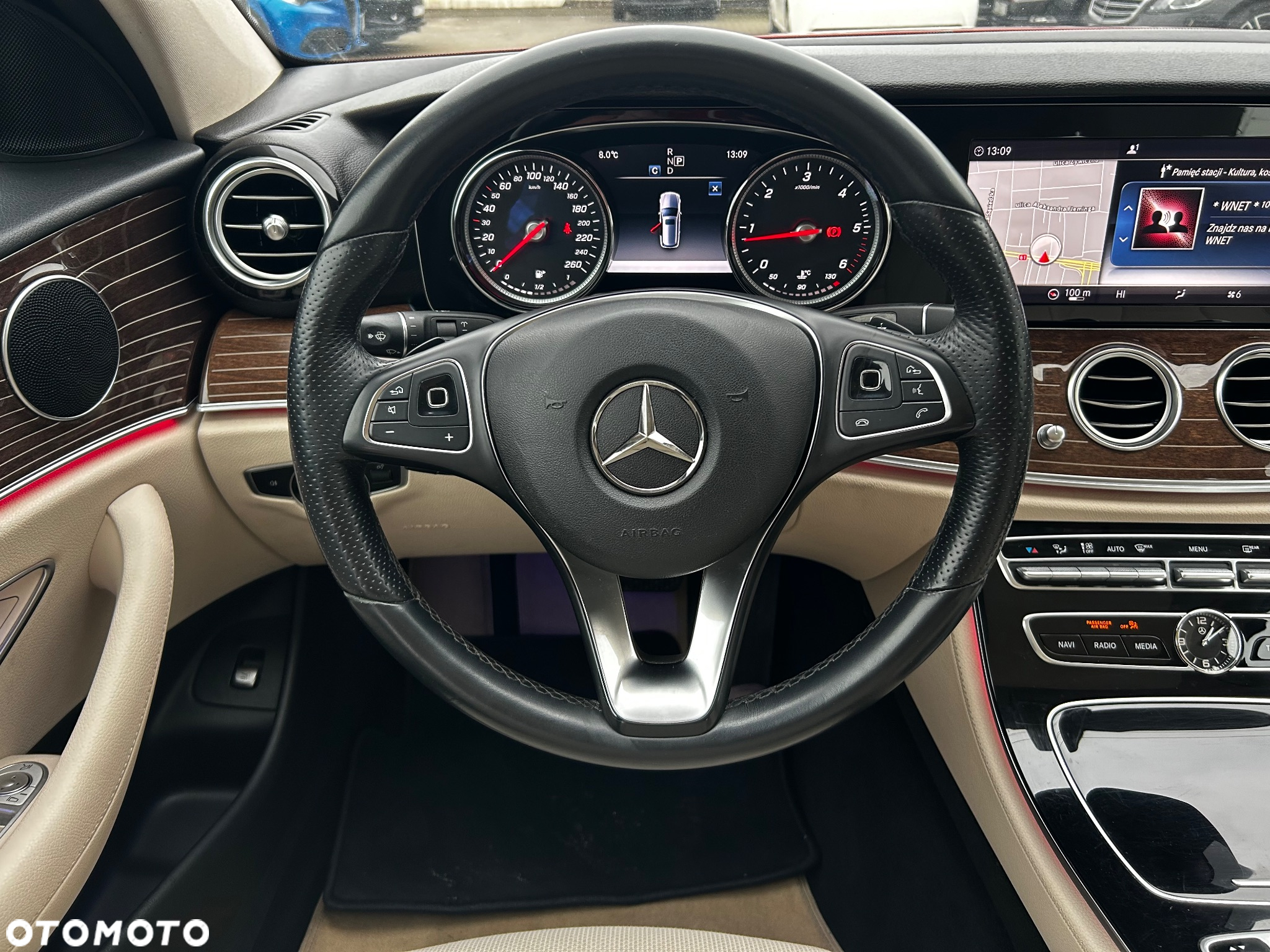 Mercedes-Benz Klasa E 220 d 4Matic 9G-TRONIC Avantgarde - 13