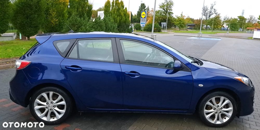 Mazda 3 1.6 Exclusive + - 9