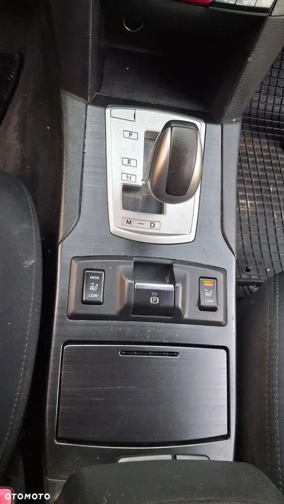Na części Subaru Legacy IV Estate (BR) Outback FL silnik 2.0 D 150 KM DOHC BOXER TURBO DIESE EE20Z lakier 61K skrzynia automatyczna CVT maska zderzak drzwi klapa szyba fotel kanapa lusterko lampa deska GWARANCJA !!! Przód Tył Zestaw Komplet Drzwi Klapa Zderzak Błotnik Maska Grill Atrapa Szyba Pas Lampa Lusterko Boczki Fotel Kanapa Kokpit Deska Rozdzielcza Przełącznik Włącznik Sterownik Przewody Wiązka Instalacja Moduł Komputer Czujnik Listwa Pompa Alternator Wtryski Głowica Rozrusznik Kompresor Sprzęgło Dwumas Silnik  Skrzynia ABS Klimatyzacji Paliwa Wspomagania Kolektor Turbina Przepustnica Zawór Chłodnica Koło Hak Belka Sanki Zawieszenie Mcpherson Półoś Amortyzator Wydech Tłumik Zacisk Most - 11