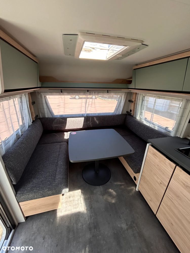 Dethleffs Camper 730 FKR - 19