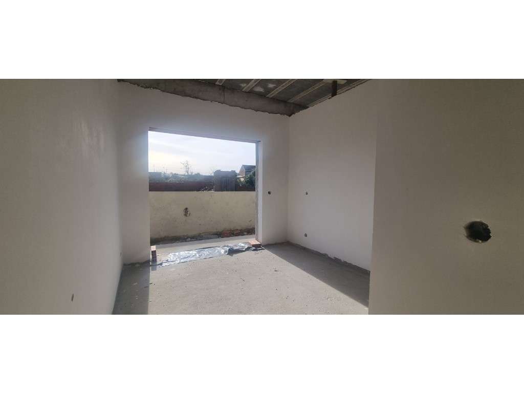 LINDA MORADA T4 EM FASE CONSTRUÇÃO Á 5 MINUTOS DA PRAIA - Grande imagem: 5/33