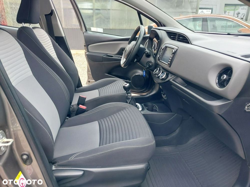 Toyota Yaris 1.5 Premium - 15