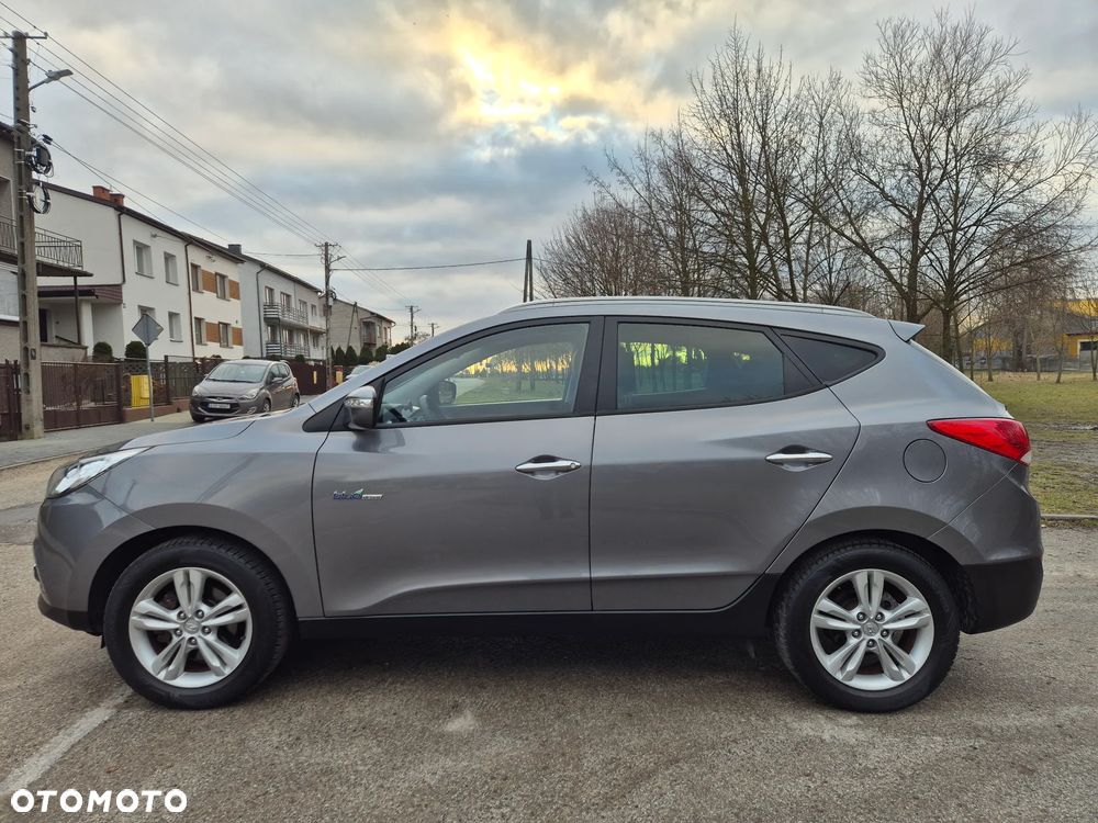 Hyundai ix35 blue 1.6 2WD Finale Silver - 13
