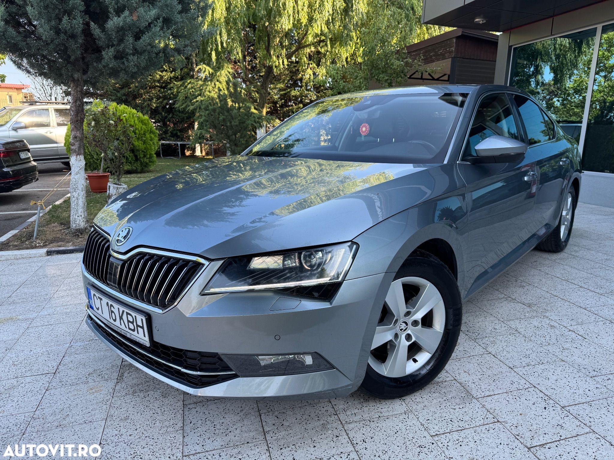 Skoda Superb 2.0 TDI 4x4 Active - 1