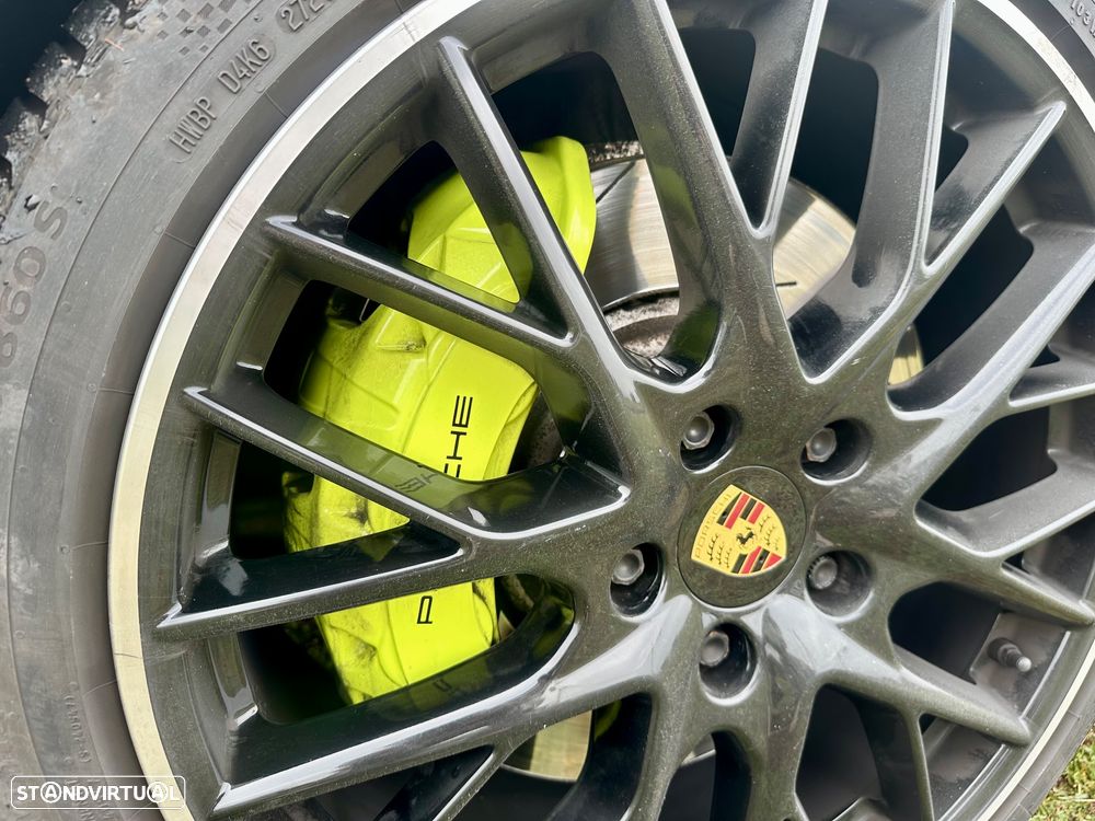 Porsche Panamera Sport Turismo 4 E-Hybrid - 6