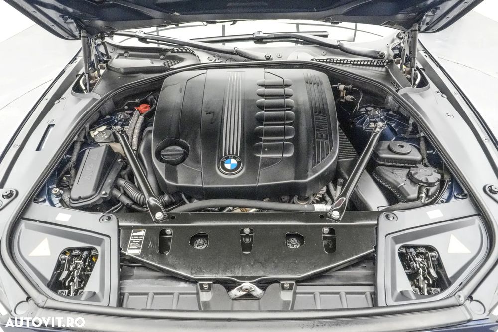 BMW Seria 5 530d Sport-Aut. Luxury Line - 22