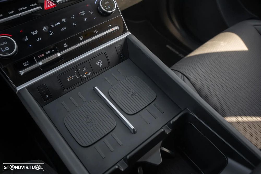 Hyundai Santa Fe 1.6 Plugin-Hybrid 4WD 7L Signature - 27