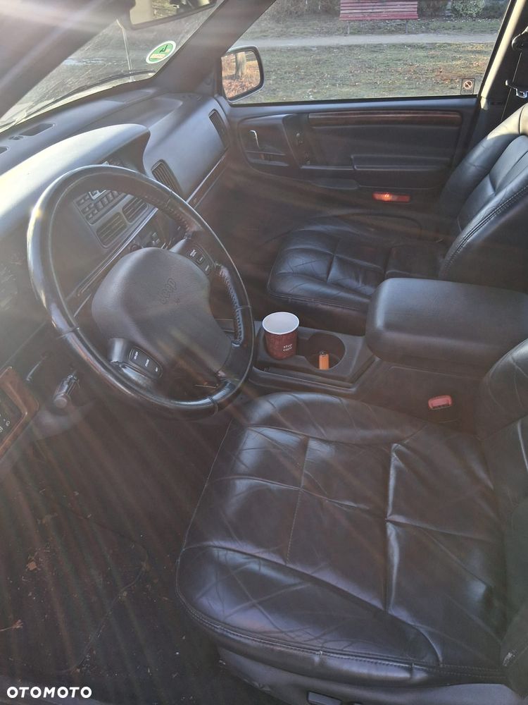 Jeep Grand Cherokee - 5