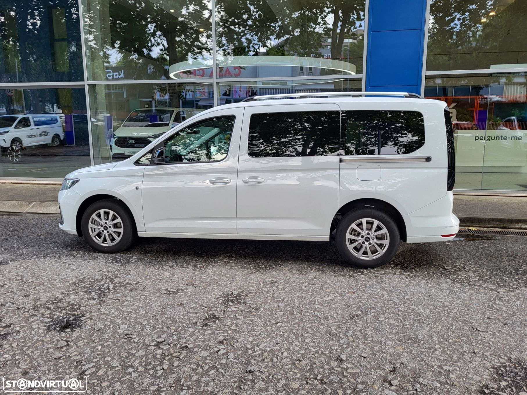 Ford Tourneo Connect Grand 2.0 TDCi Titanium - 3