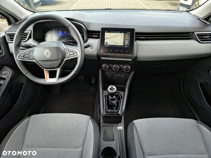 Renault Clio - 11