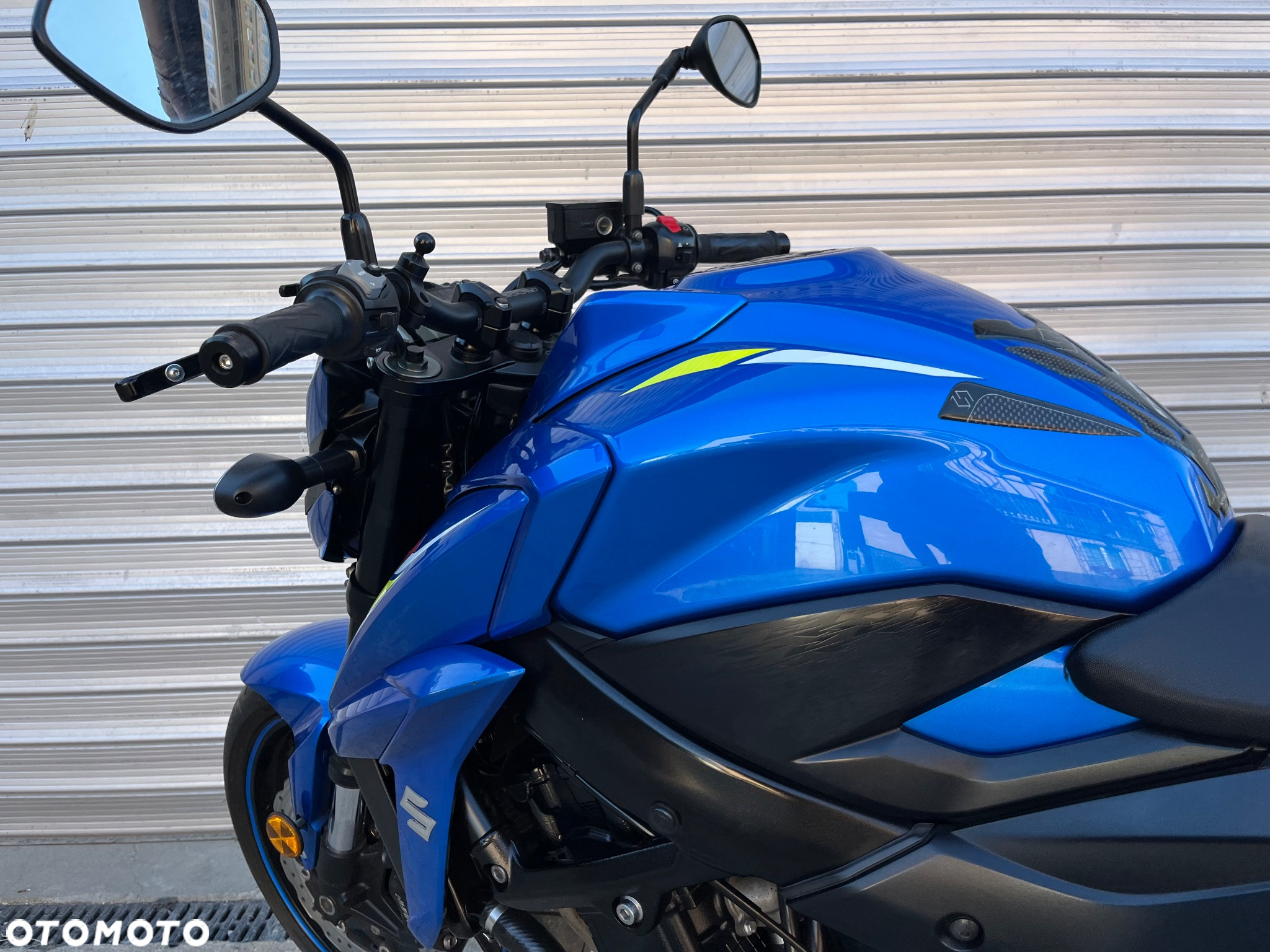 Suzuki GSX - 9