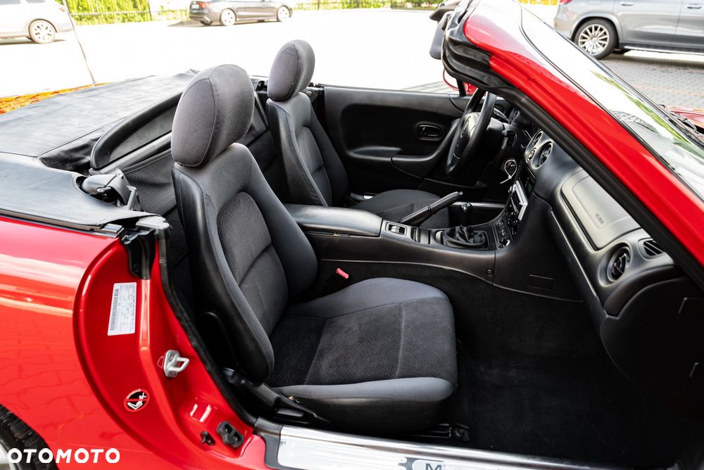 Mazda MX-5 1.6i 16V - 24