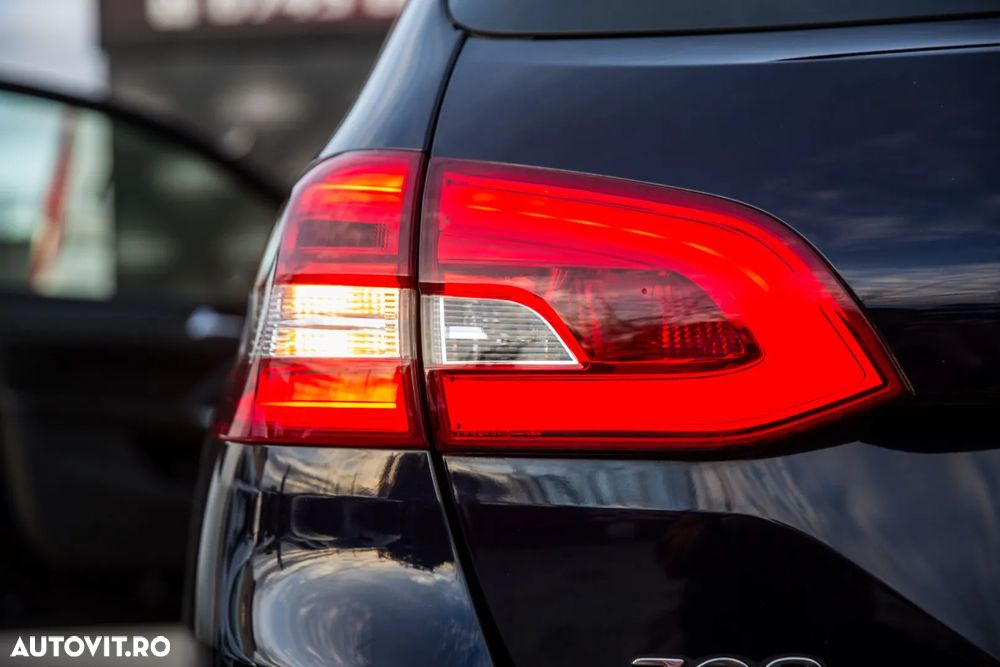 Peugeot 308 SW BlueHDi 100 Stop & Start Active - 13