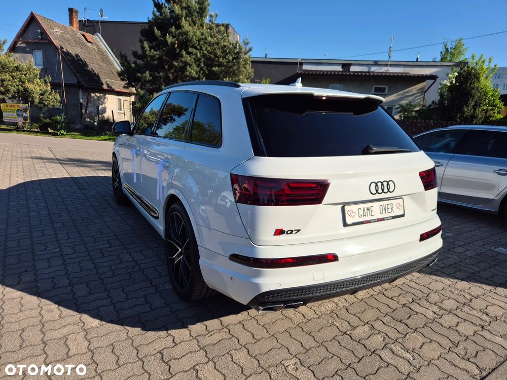 Audi Q7 - 11
