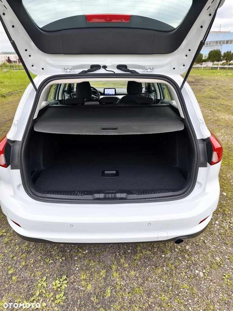Ford Focus 1.5 EcoBlue Start-Stopp-System COOL&CONNECT - 31