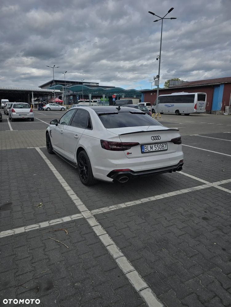 Audi A4 Limousine 2.0 TDI S tronic quattro sport - 2