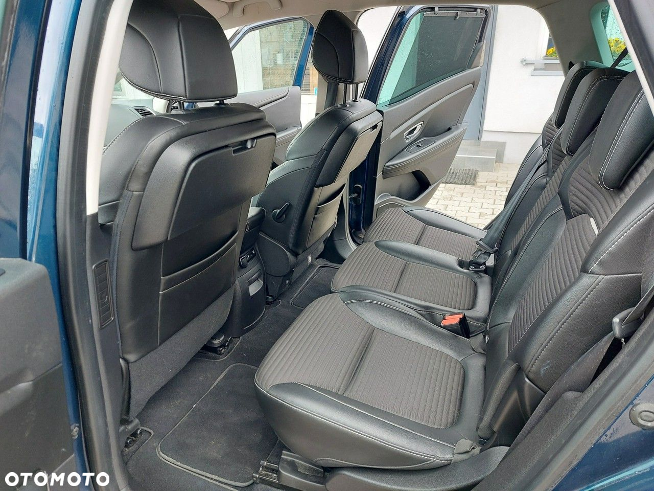 Renault Scenic ENERGY TCe 130 INTENS - 12